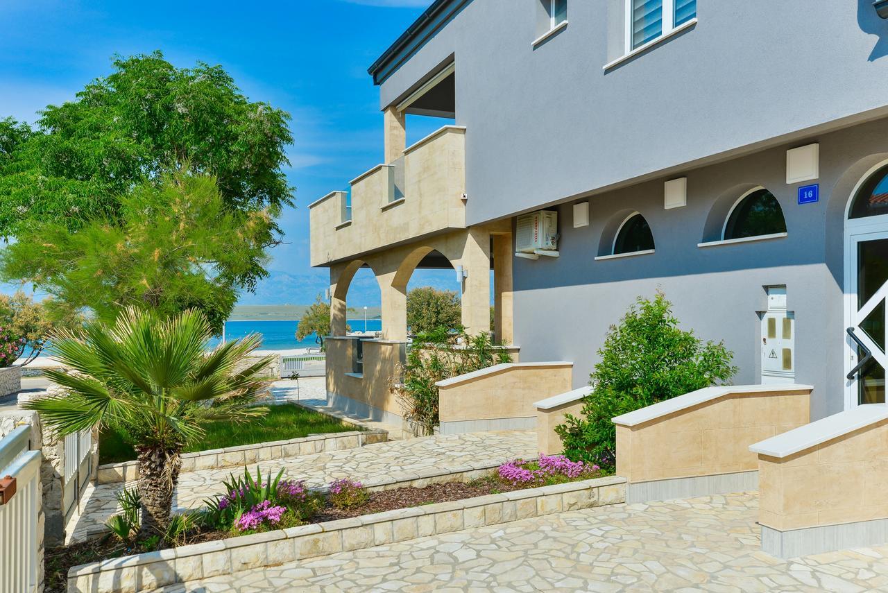Apartments Mavracic Vir Exterior photo